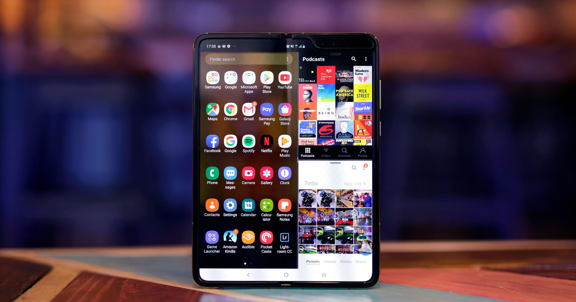 Due to bad reviews, Samsung Galaxy Fold is put on hold and reportedly working on one more foldable phone